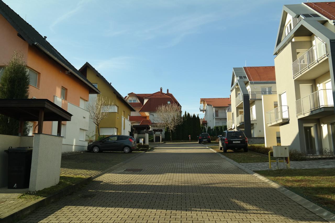 Aramis 3 Apartments ヘーヴィーズ エクステリア 写真