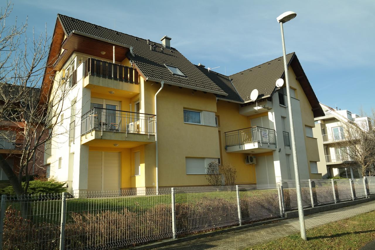 Aramis 3 Apartments ヘーヴィーズ エクステリア 写真